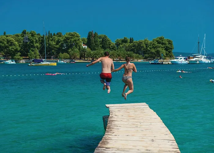 1 Bedroom Stunning In