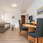 Stunning In With House Sea View *