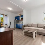 Apartment Stunning In With House Sea View *