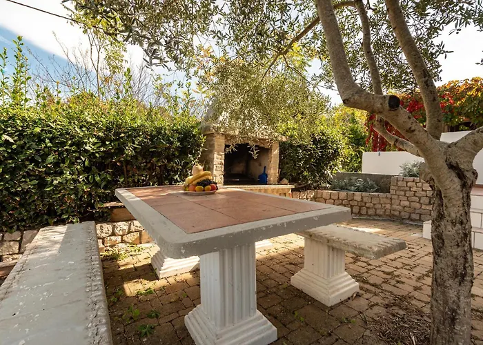 1 Bedroom Stunning In Lukoran
