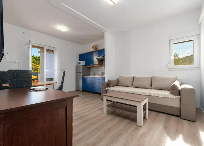 Апартаменты 1 Bedroom Stunning In *